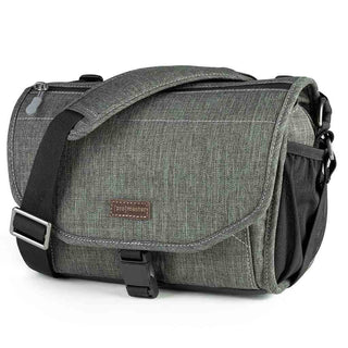Front Side of the Blue Ridge Small 3.1L Bag Green